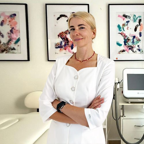 Oxana, Specialist at FBS Beauty
